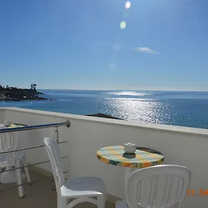 https://mare-e-sole-villa-urso.sicilyhotelsitaly.net